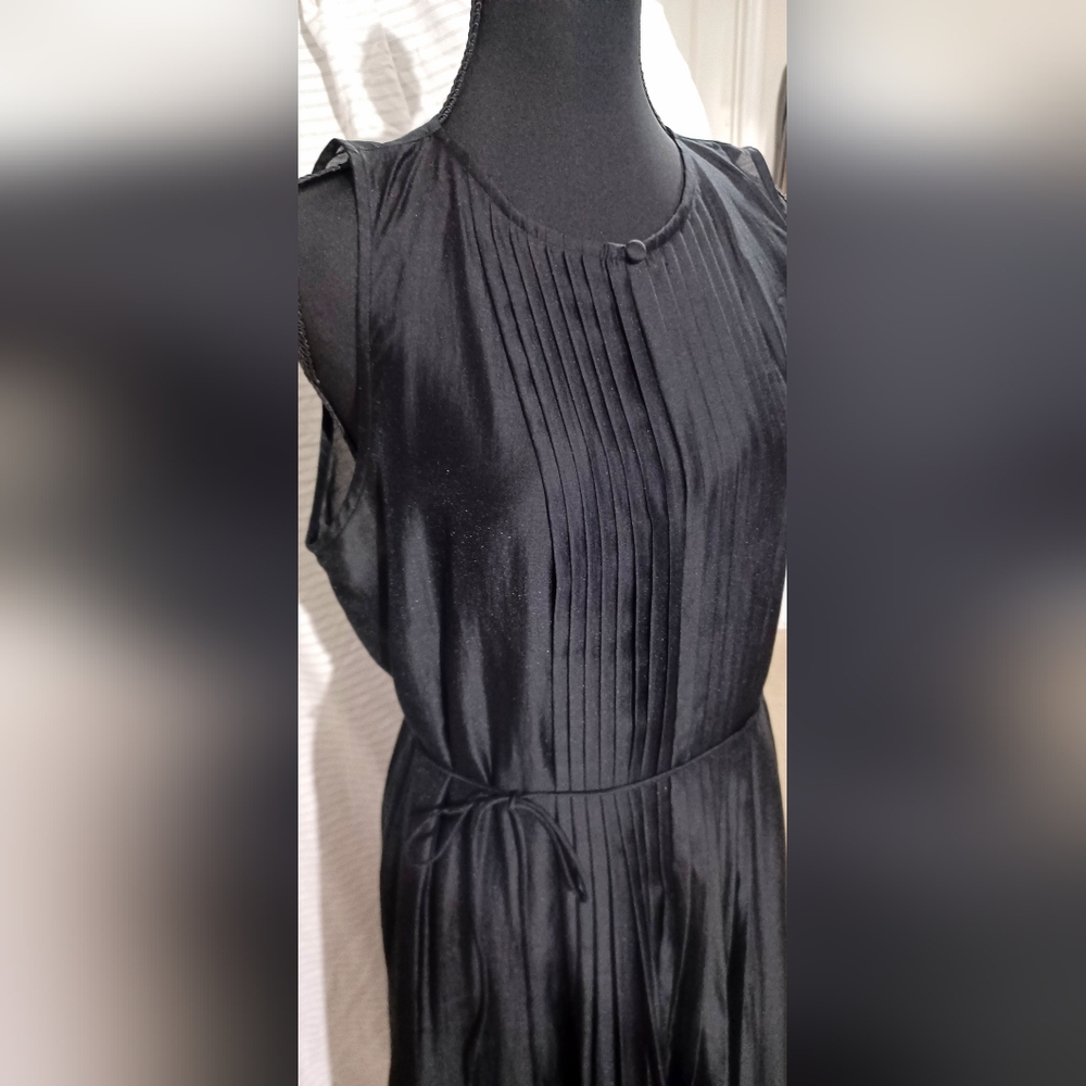 NWT Pintuck Organza Midi Dress Size Medium In Black By Banana Republic Factory